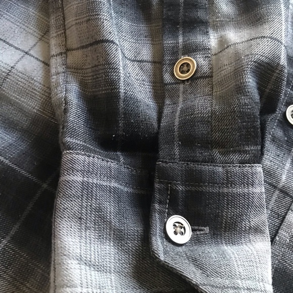 Black\Grey men’s flannel button up - Picture 5 of 8